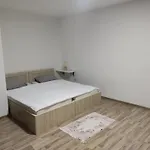 Lux *